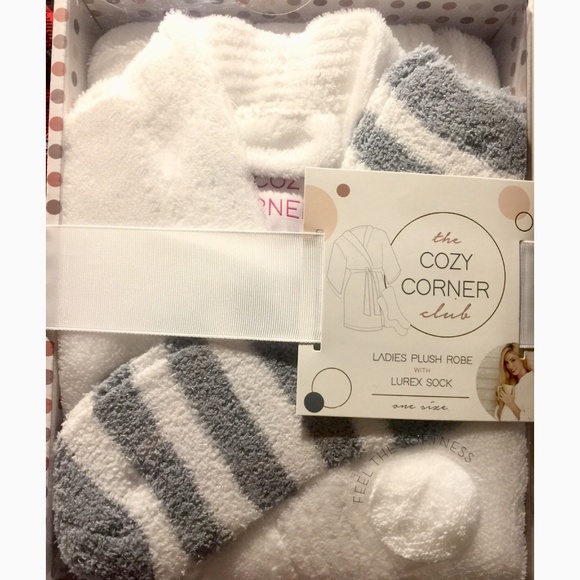 π Ladies Plush Robe With Lurex Sock π - Picture 1 of 1